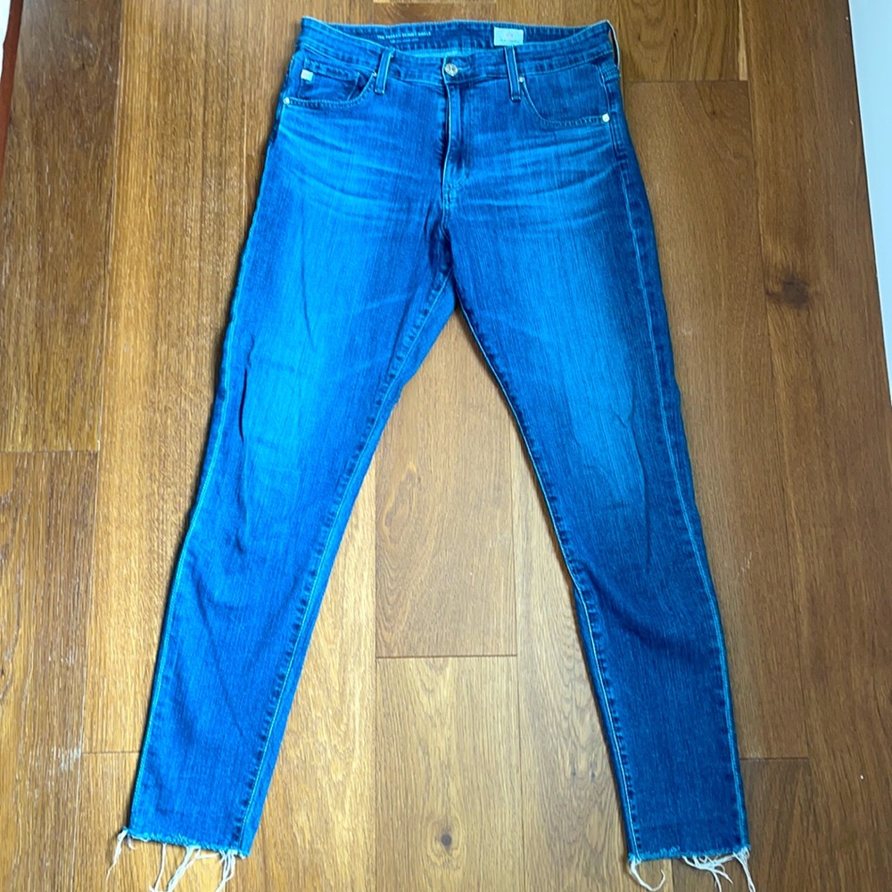 Distressed Ankle Skinny jeans